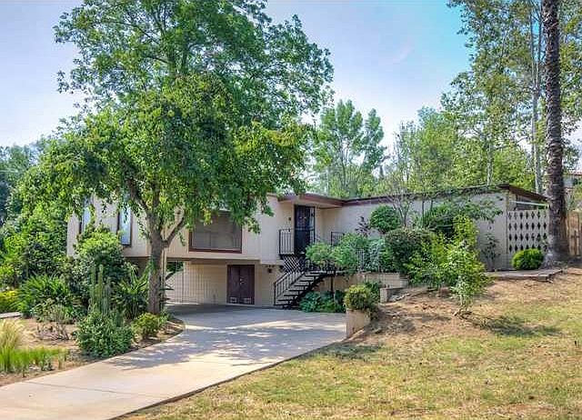 1st image of 409 Eldorado Dr
