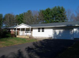 16 Barbush Ln, Drums, PA 18222
