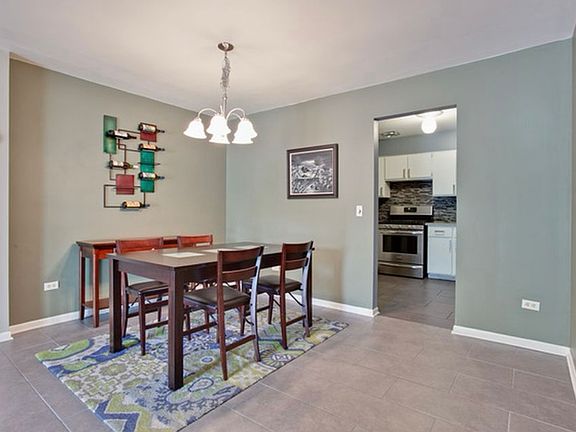 4th image of 205 W Miner St APT 108