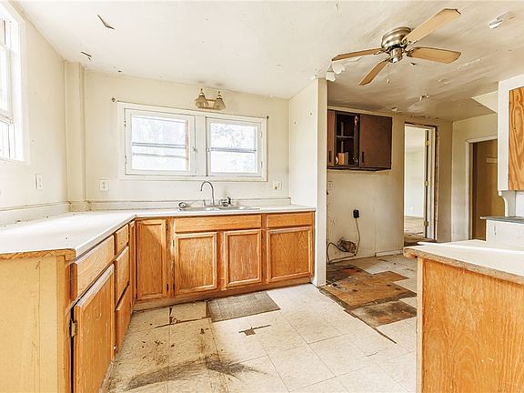 27th image of 17156 Ladue Rd