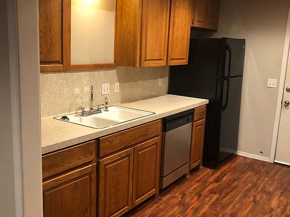 3rd image of 421 E Delaware Ave #419