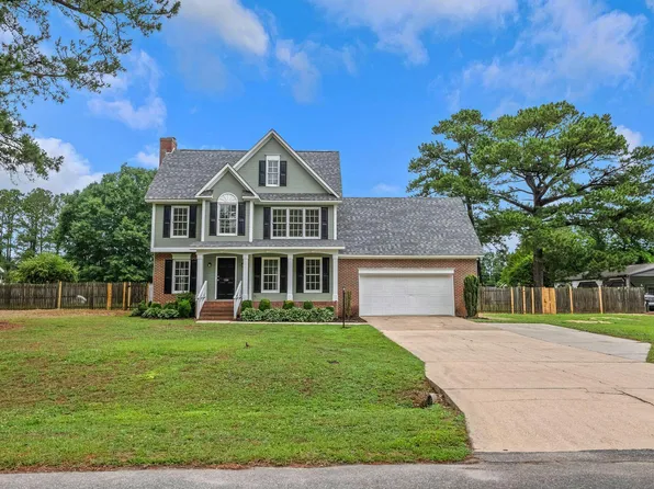 248 Robin Loop, Dunn, NC 28334