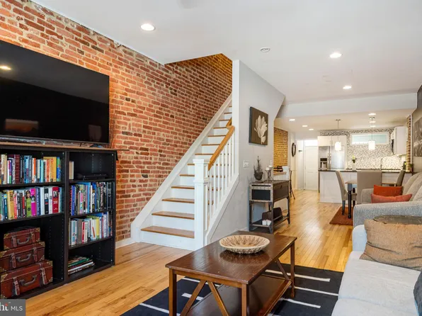 32 N East Ave, Baltimore, MD 21224