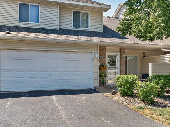 7018 49th St N, Oakdale, MN 55128