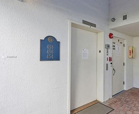 3rd image of 454 Poinciana Dr #1621