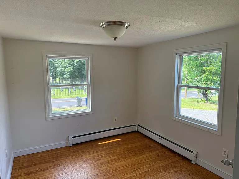 169 Rocky Hill Rd — Photo 8