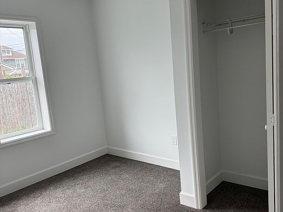 4th image of 407 Miller Ave