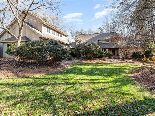 5002 Millstaff Dr, Oak Ridge, NC 27310