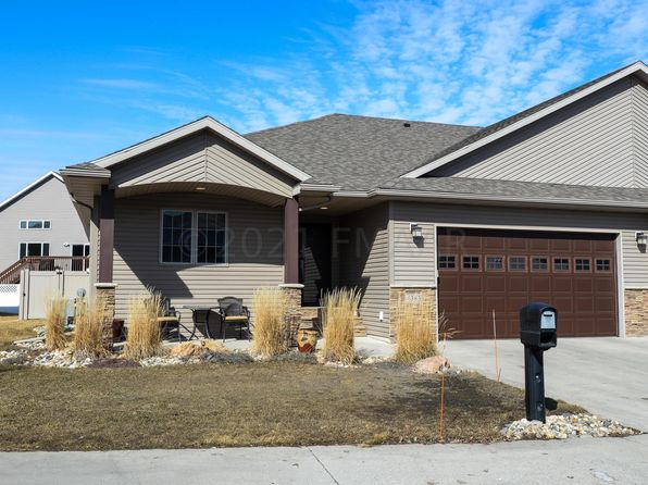 Fargo Nd Duplex Triplex Homes For Sale 29 Homes Zillow