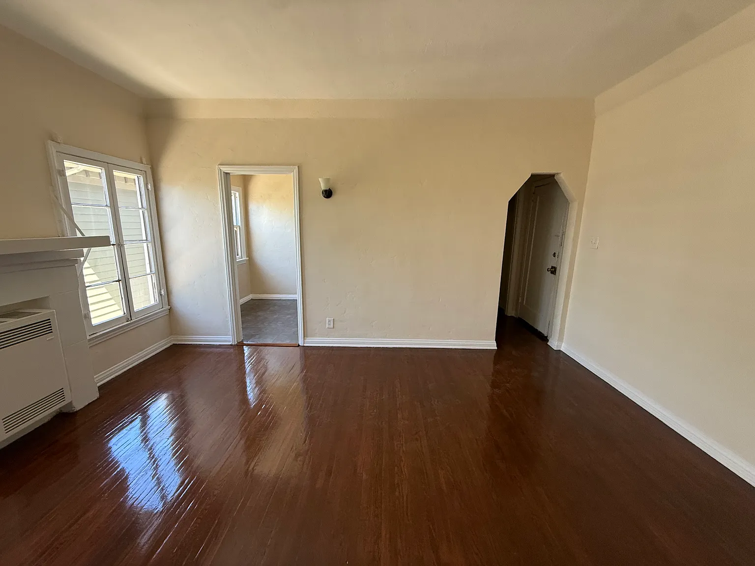 1 bed, $1,895 — Photo 2