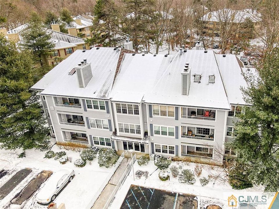 2207 Candlelight Ct 2207, Helmetta, NJ 08828 Zillow