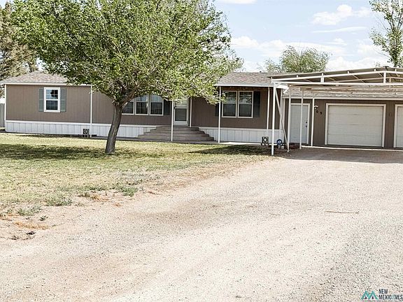 2nd image of 209 Lawrence Ranch Rd
