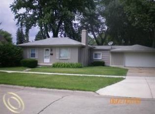 25658 Yale St, Dearborn Heights, MI 48125