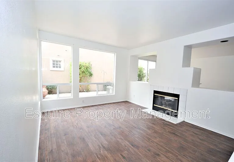 2861 Golf Villa Way — Photo 8