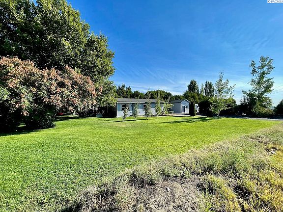 2nd image of 620 Skyline Dr