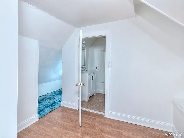 56 Franklin St — Photo 31
