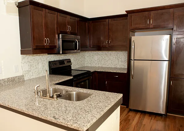 Chatham Lofts — Photo 2