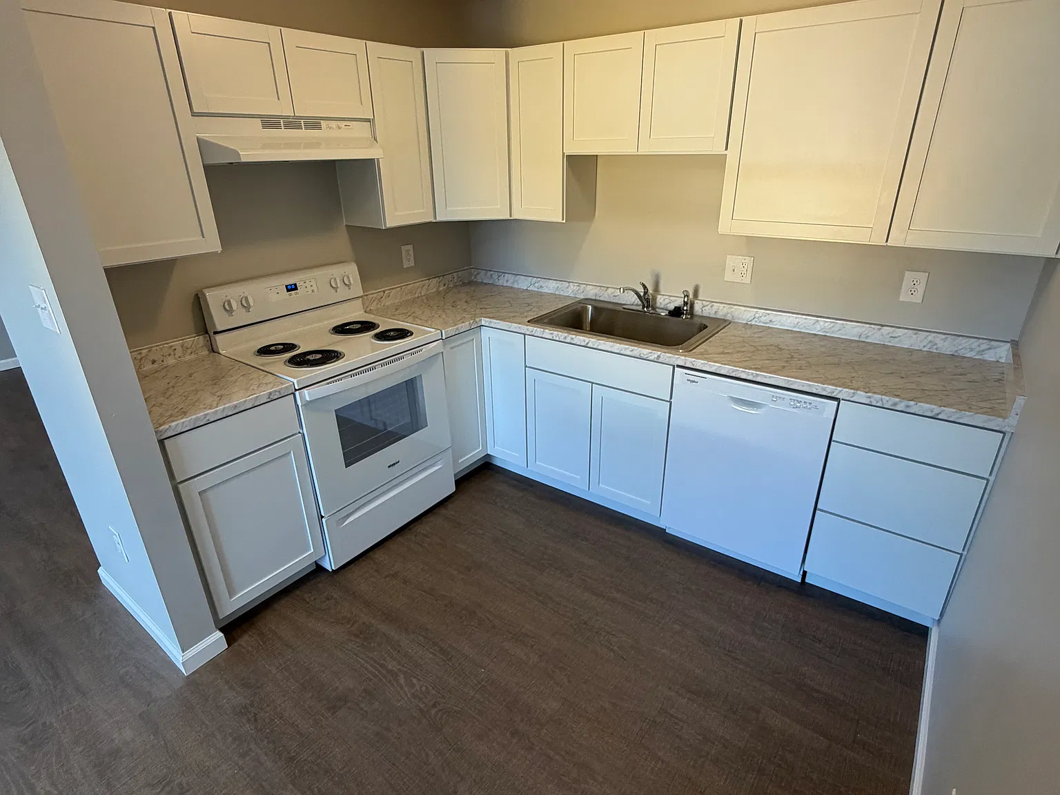 2 bed, $1,450 — Photo 3