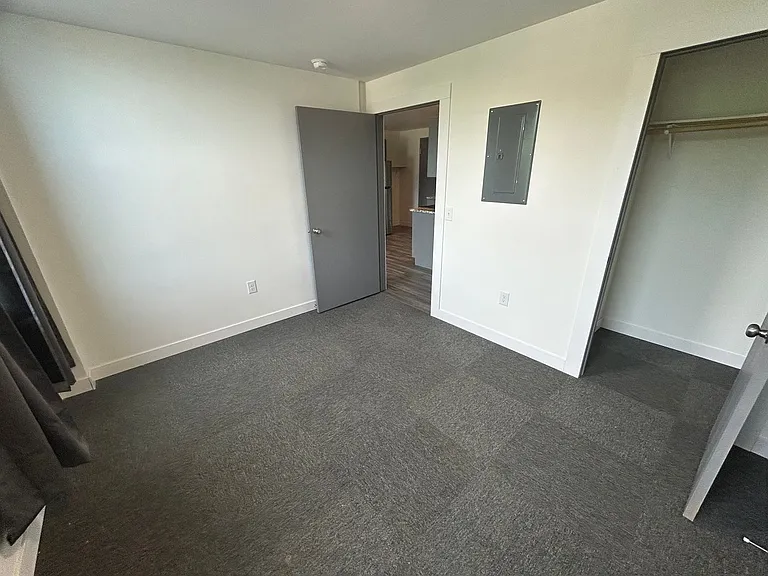 703 N Park 704 Tarn — Photo 63