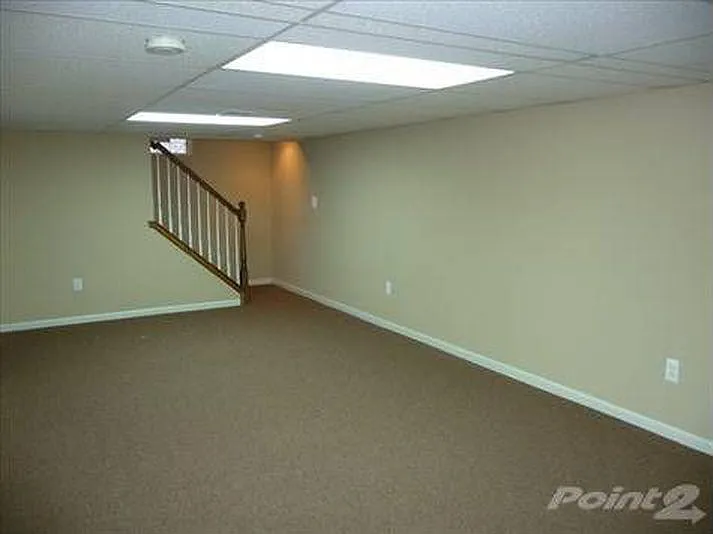899 Douglas St — Photo 17
