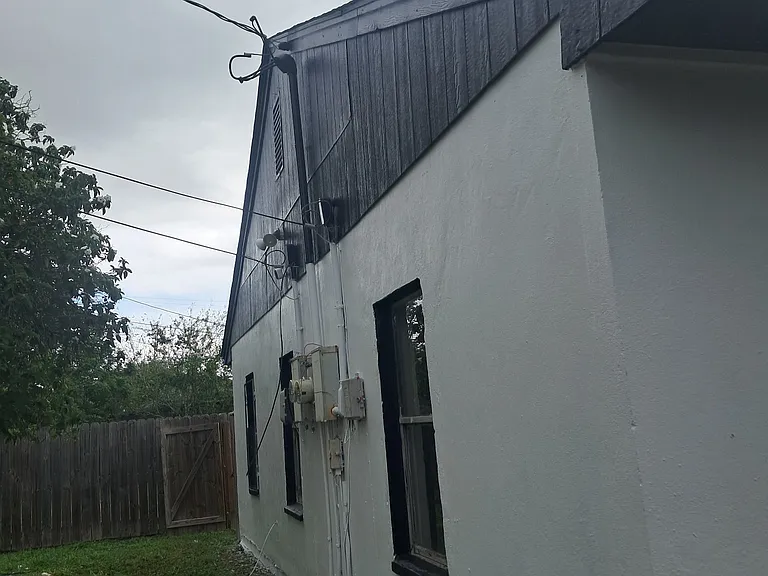 209 E Washington Ave #1 — Photo 4