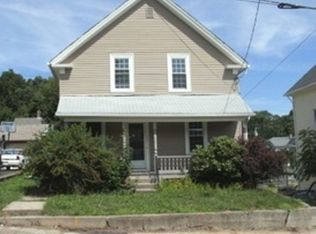 565 Fairmount St, Woonsocket, RI 02895