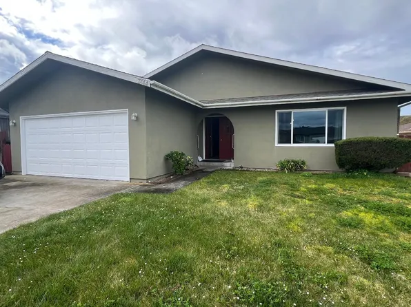 3144 Messinger Dr, Marina, CA 93933