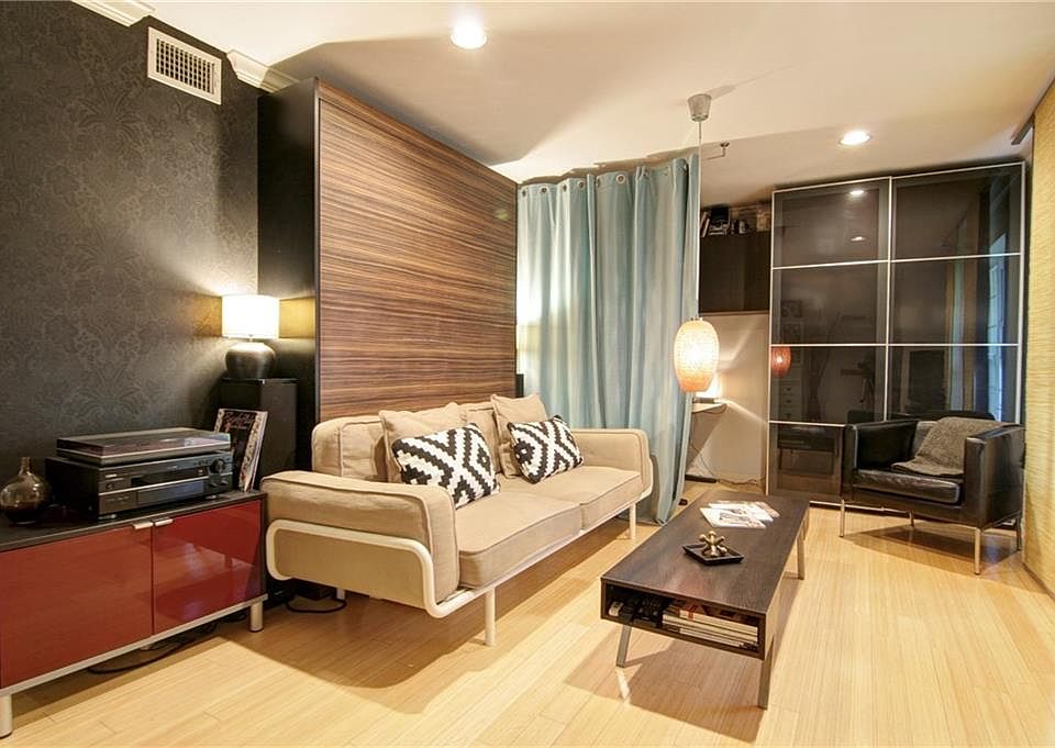 1st image of 900 S Lamar Blvd APT 203