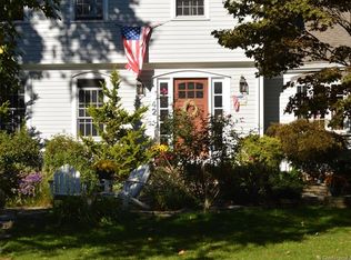 42 Windward Ln, Madison, CT 06443
