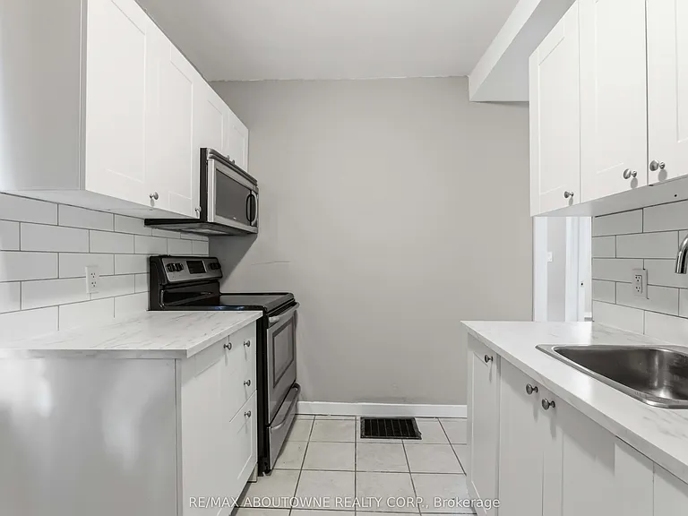 107 Lake St #MAIN — Photo 13