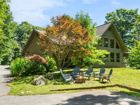 126 Rock Ledge Lane, Sugar Mountain, NC 28604