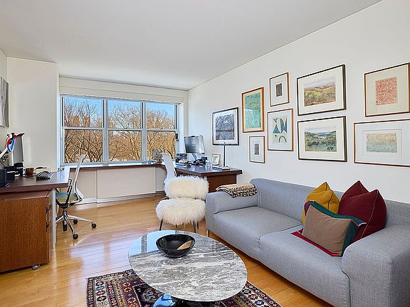 5th image of 900 5th Ave APT 6A