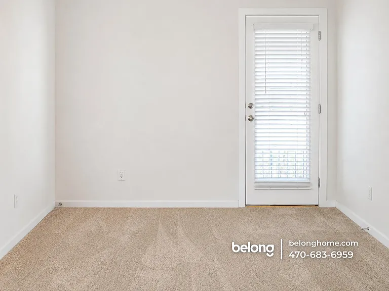 1429 Liberty Pkwy NW — Photo 3