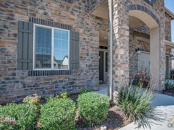 4th image of 9125 Scenic Woods Ln