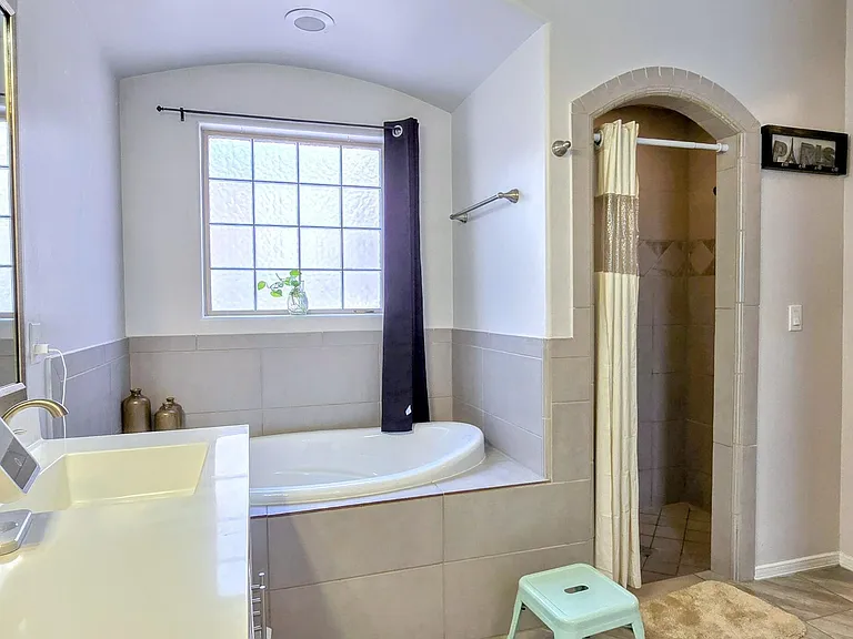 683 Codford Dr — Photo 20