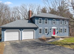 39 Hillside Dr, Sturbridge, MA 01566