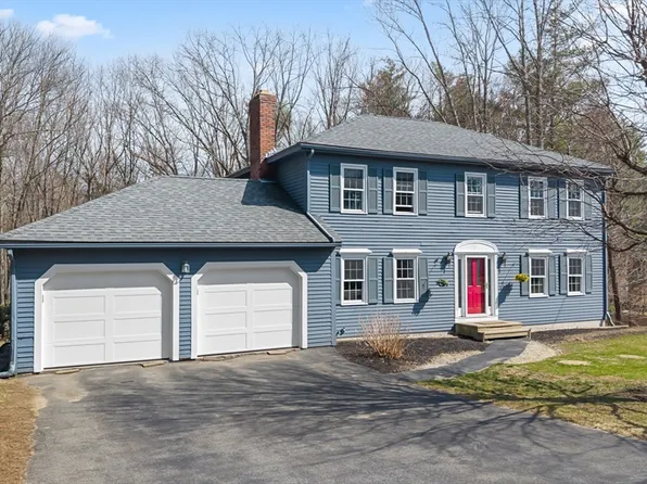 39 Hillside Dr, Sturbridge, MA 01566