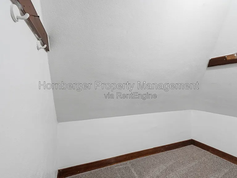 1128 W Spofford Ave — Photo 23