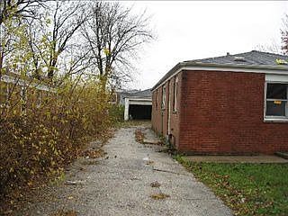 2nd image of 184 W 154th Pl