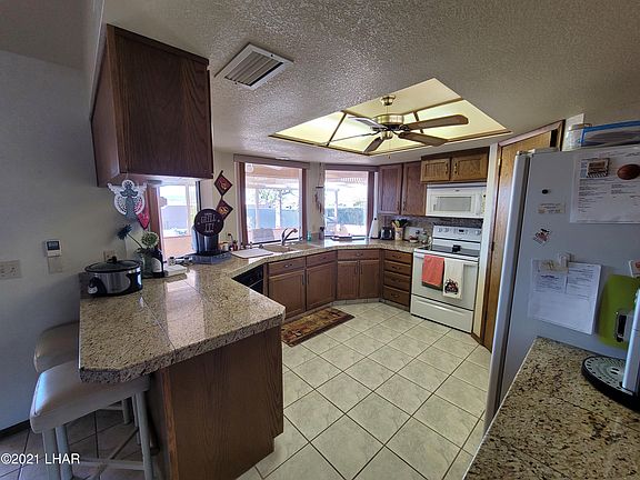 3rd image of 2336 Beverly Glen Pl