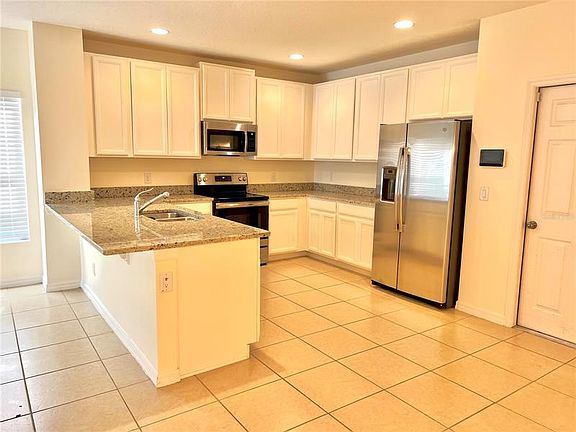 2nd image of 9450 Oglethorpe Dr