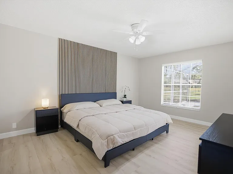 5829 Fairwoods Cir — Photo 43