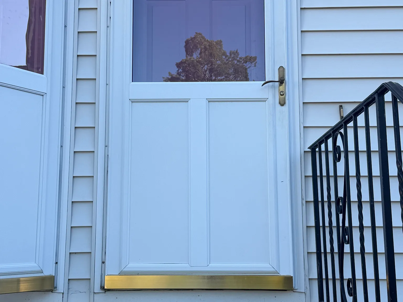 2 bed, 1.5 bath, 1008 sqft, $1,900 — Photo 2