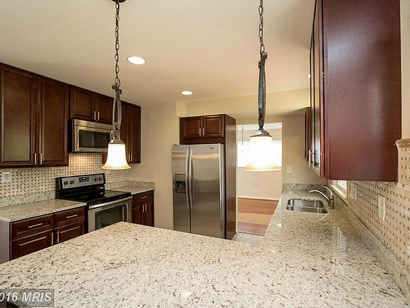5th image of 1802 Hylton Ave