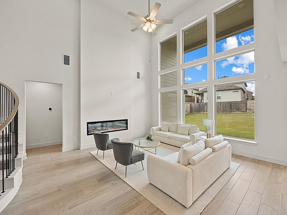 4th image of 113 Meadow Beauty Ln