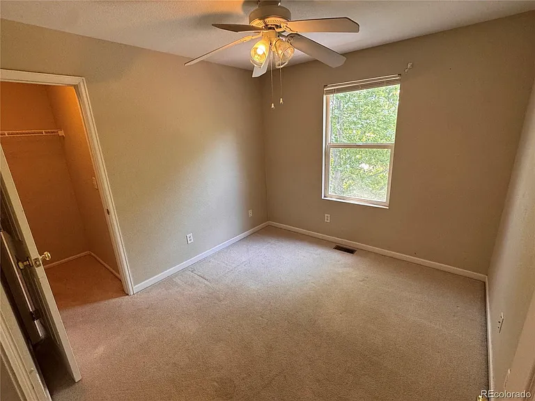 5379 S Picadilly Ct — Photo 15