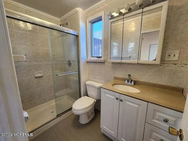 225 Shore Blvd #A — Photo 16
