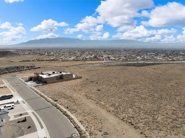 7908 Marigold Dr NW, Albuquerque, NM 87120