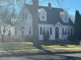 307 E Exchange St, Danvers, IL 61732