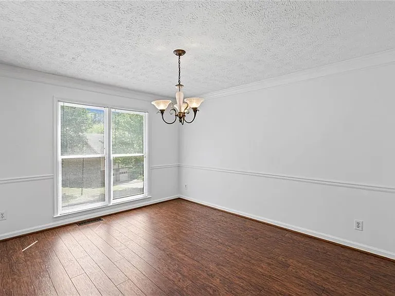 4240 Sugar Mill Dr — Photo 10